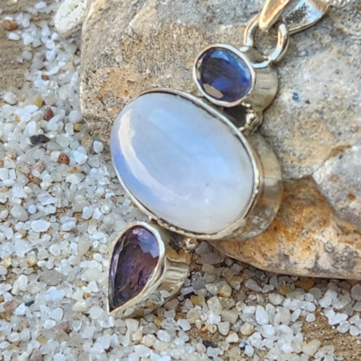 CALMING MOON - 925 MOONSTONE / IOLITE  / AMETHYST NECKLACE