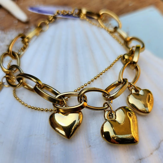 THREE HEARTS OF LOVE - 18 CT GOLD CHAIN BRACELET - Premium Bracelets from www.beachboho.com.au - Just $50! Shop now at www.beachboho.com.au