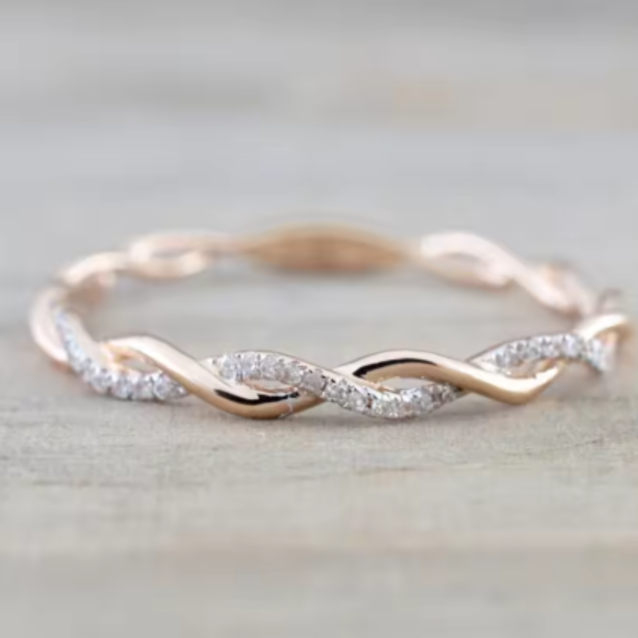 ROSE ROPE - WATERPROOF CUBIC ZIRCONIA ROSE GOLD RING