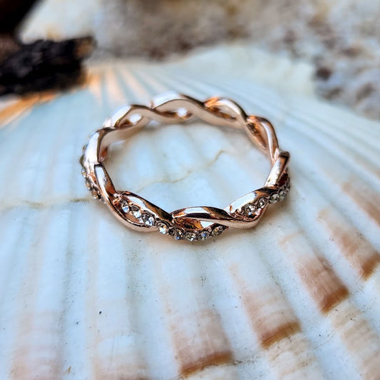 ROSE ROPE - WATERPROOF CUBIC ZIRCONIA ROSE GOLD RING