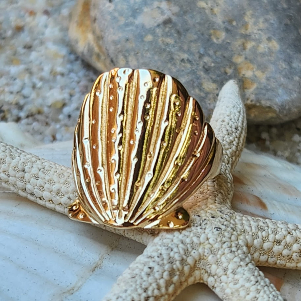 SEA SHELL  - ADJUSTABLE WATERPROOF 18K GOLD RING