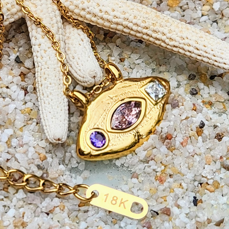 Gold necklace outlet waterproof