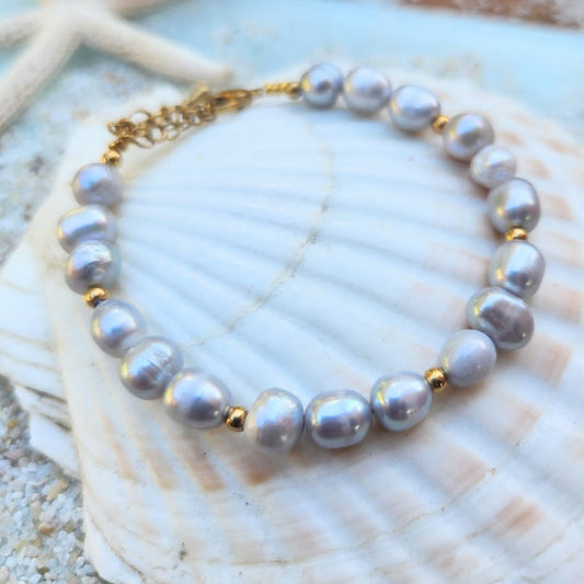 GREY BAROQUE PEARL WATERPROOF 18K GOLD BRACELET - Premium Bracelets from www.beachboho.com.au - Just $75! Shop now at www.beachboho.com.au