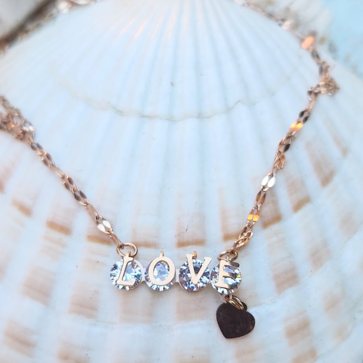 LOVE HEART -  ROSE GOLD - WATERPROOF NECKLACE