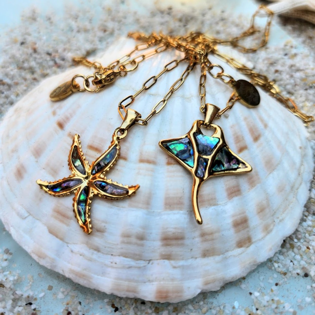 MANTRA RAY OR STAR FISH - 18K GOLD WATERPROOF  PAUA SHELL