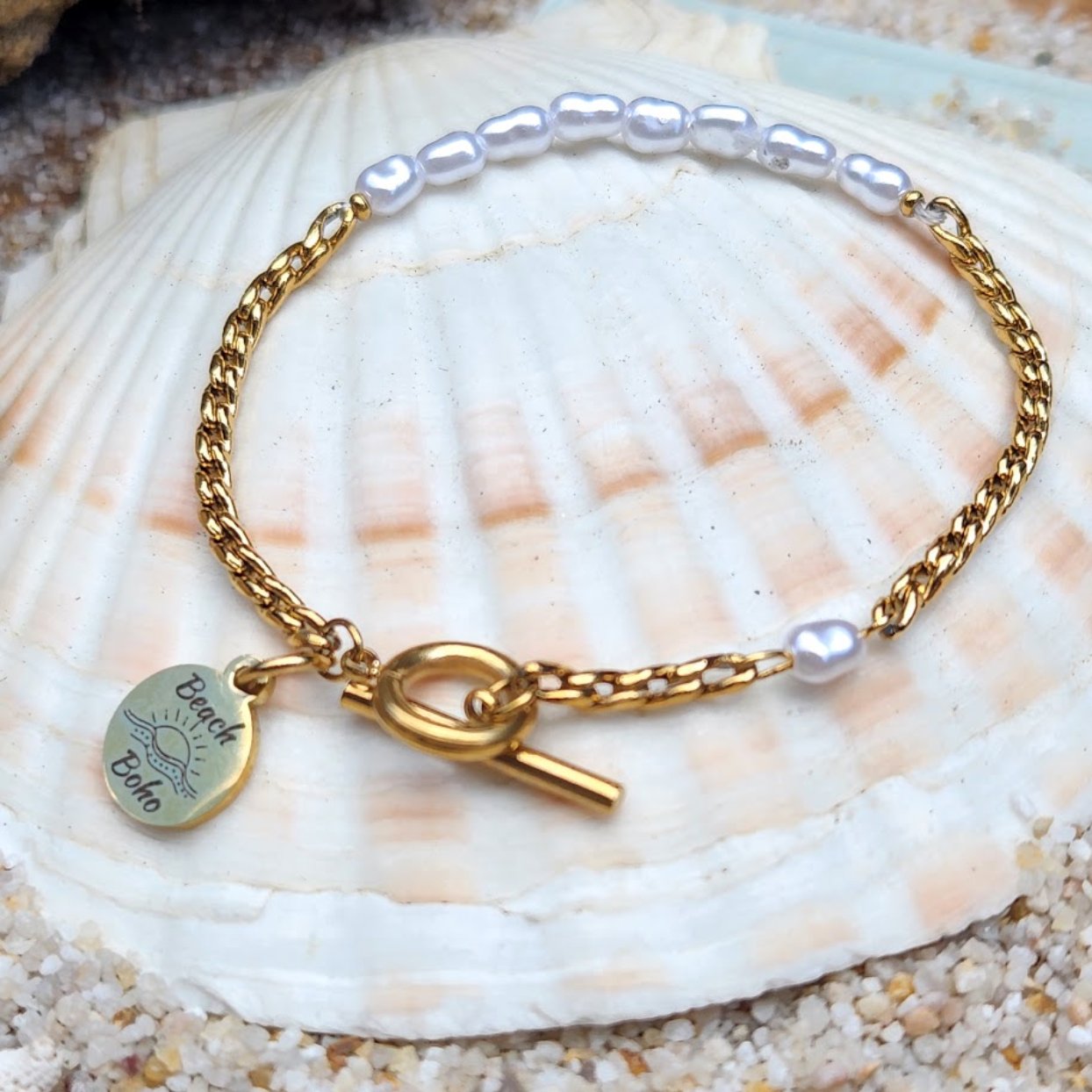 PRETTY BAROQUE - PETITE  PEARL WATERPROOF 18K GOLD BRACELET