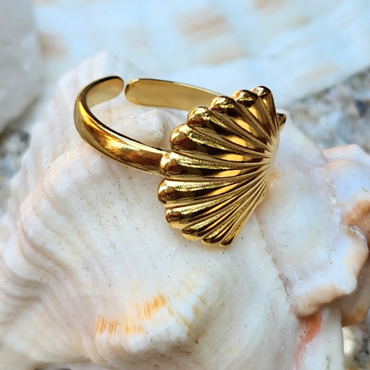 SIMPLY SHELL  - ADJUSTABLE WATERPROOF SHELL 18K GOLD RINGS