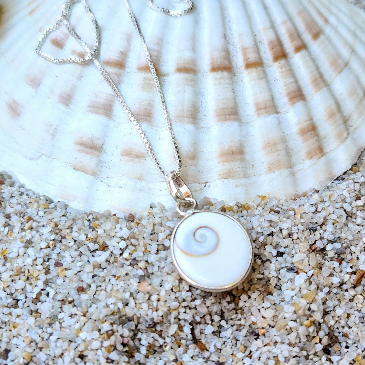 ENHANCE SHIVA SHELL - 925 NECKLACE