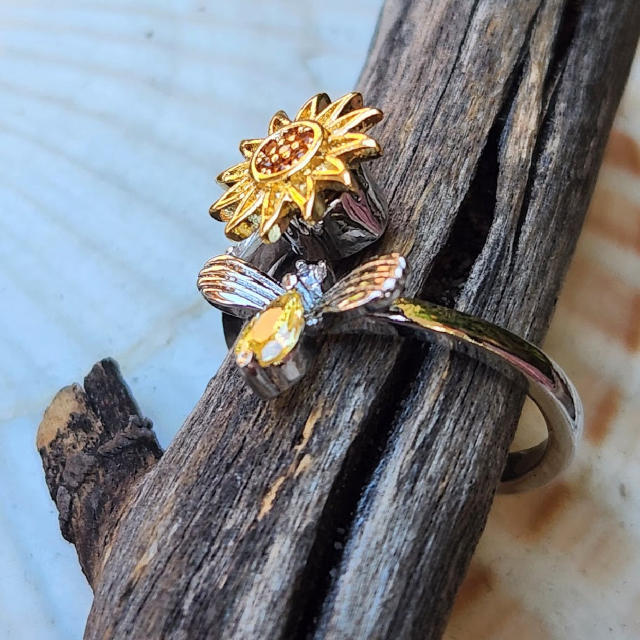 SUNSHINE  - DAISY & BEE CZ ADJUSTABLE FIDGET WATERPROOF 18K GOLD RING