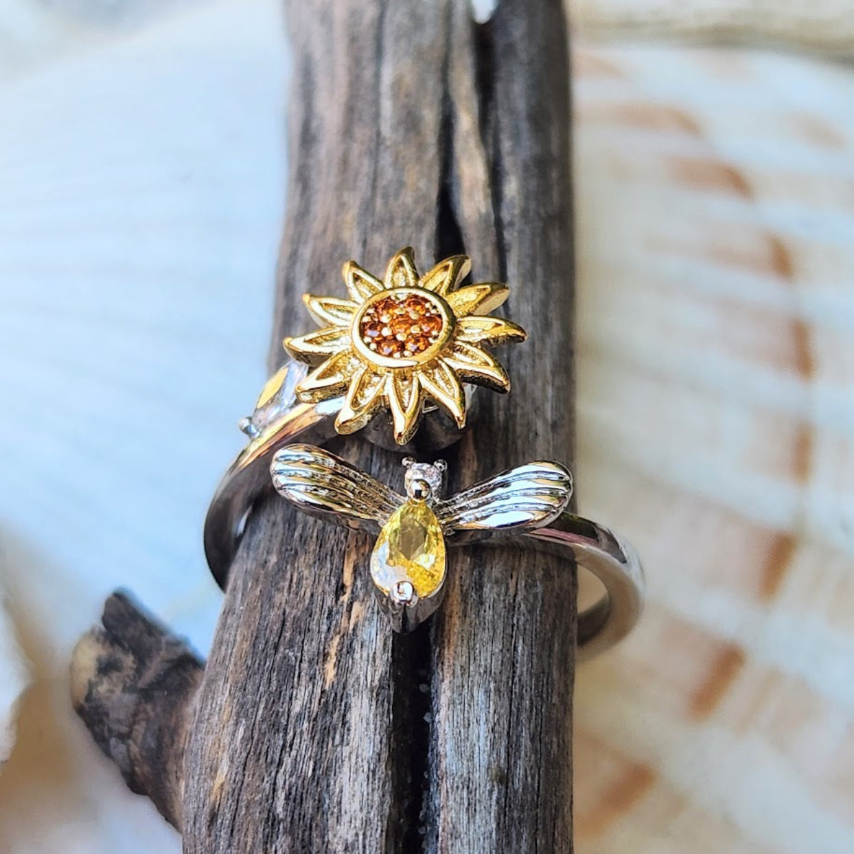 SUNSHINE  - DAISY & BEE CZ ADJUSTABLE FIDGET WATERPROOF 18K GOLD RING