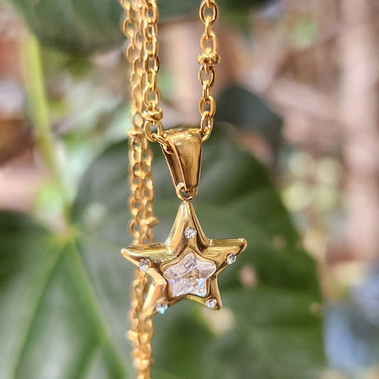 STARS OF GOLD  - WATERPROOF 18K GOLD STAR NECKLACE