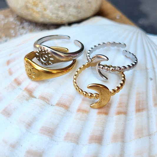 SUN & MOON - GOLD OR SILVER WATERPROOF UNIQUE TOE RINGS