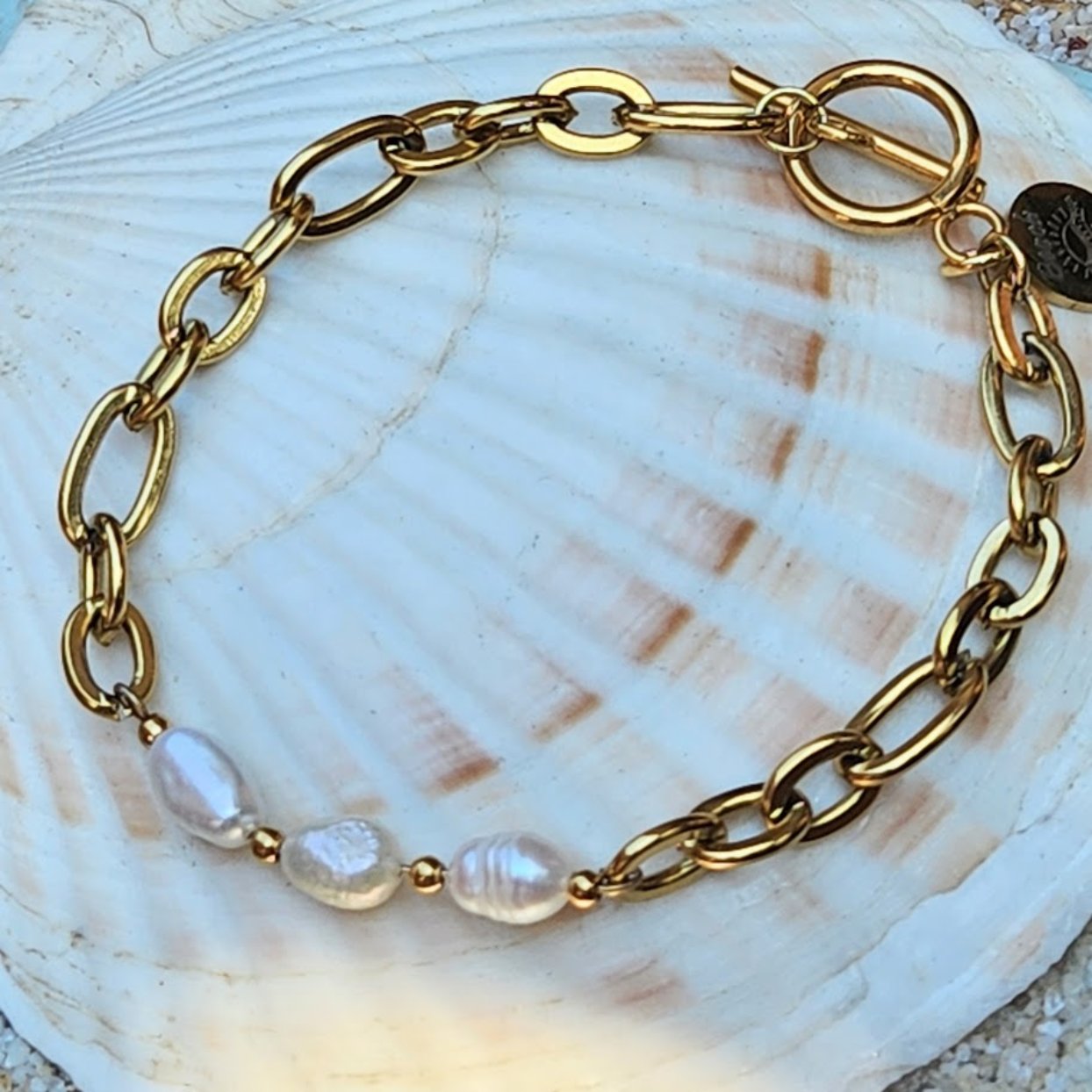 WHITE BAROQUE PEARL - T LOCK CHAIN WATERPROOF 18K GOLD BRACELET